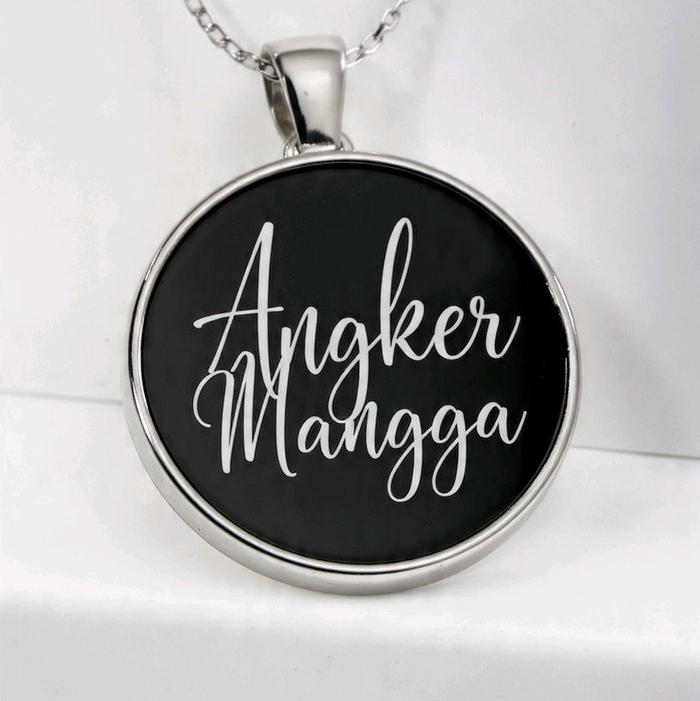 Kalung Liontin Tulisan angker mangga dengan Desain Elegan dan Menarik