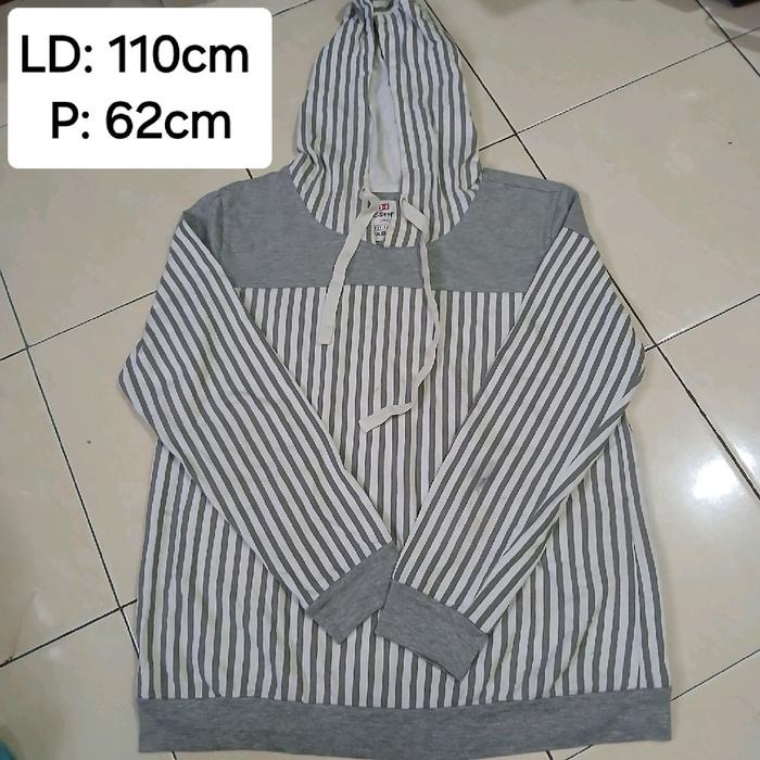 (PRELOVED) Hoodie Jaket Anak Perempuan warna abu-abu merk Hassenda size L