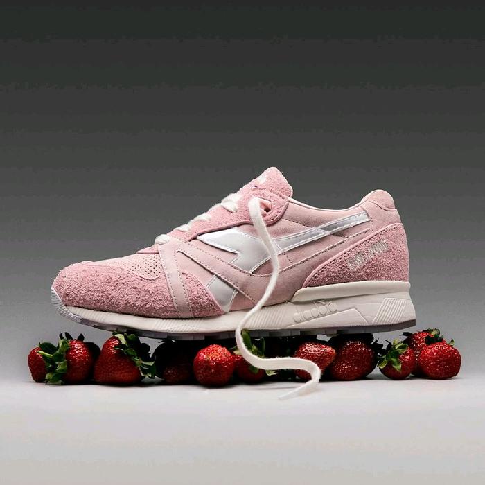 END. x Diadora N9000 "Strawberries and Cream"