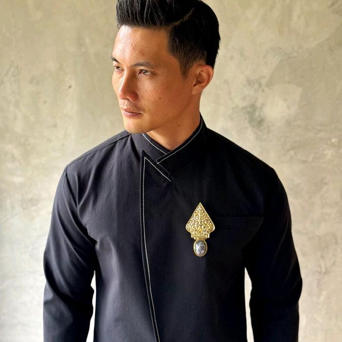 Baju Beskap Maharaja by Raga Bicara - Ukuran LD: 102, Pjg: 70, Bh: 44
