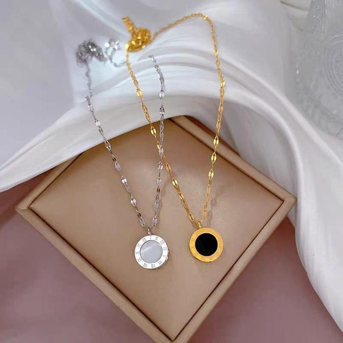 Kalung Liontin Bulgari Wanita Style Korea / Aksesoris Wanita Elegan