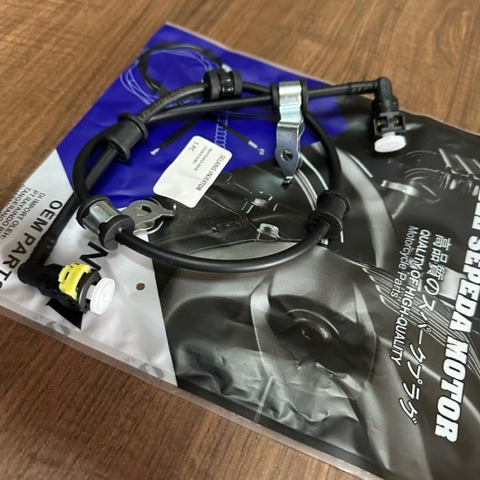 TAKEHO K16 SELANG INJEKTOR BENSIN INJECTOR HOSE COMP KABEL SEPEDA FUEL FEED INJECTION MOTOR BEAT FI 