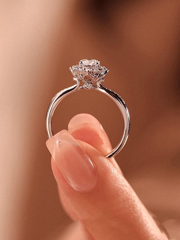 Cincin berlian yang asli untuk wanita, 925 perak yang dipotong dengan AU750 emas putih, cincin berli