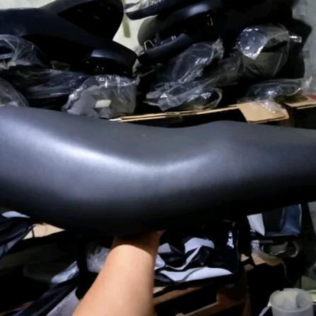 jok motor aerox 125 dan xeon L1