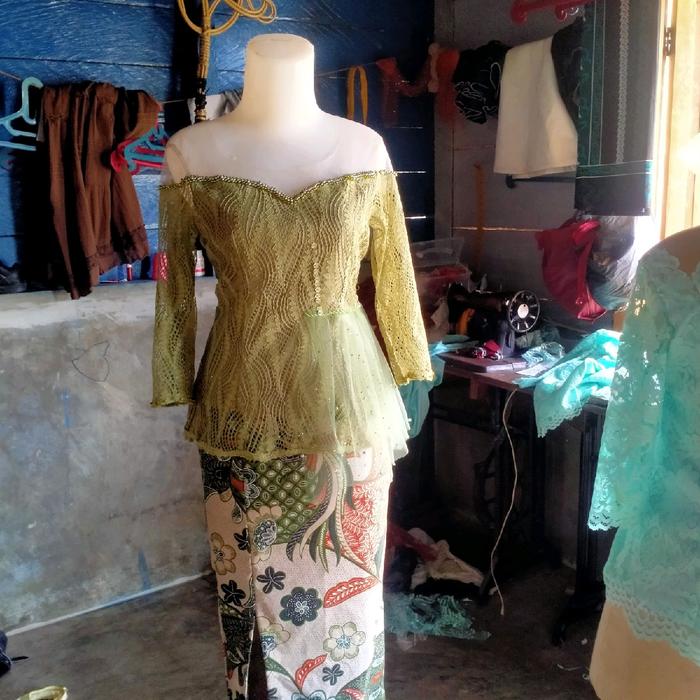 baju natal brokat blus+rok span belahan Wanita Setelan Dewasa