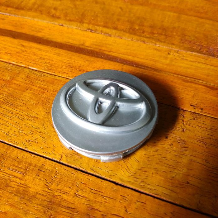 DOP VELG MOBIL TUTUP DOP VELG AS RODA DOP VELG AGYA CALYA SIENTA DOP VELG TOYOTA Car