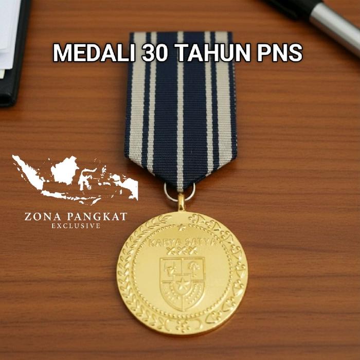 MEDALI 30 TAHUN PNS - SATYALANCANA KARYA SATYA 30 TAHUN