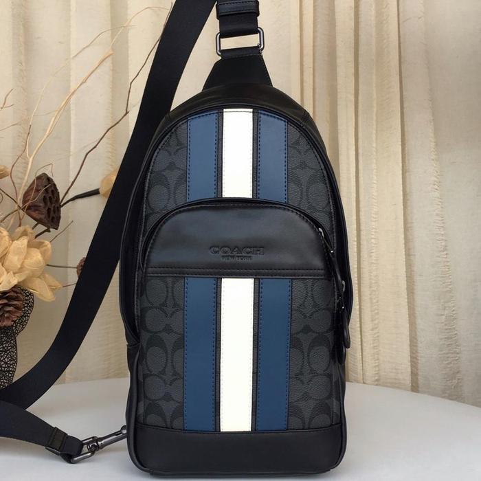 F67249 F39942 F49318 F49312 F49333 Tas Dada Pack Signature Varsity Sripe