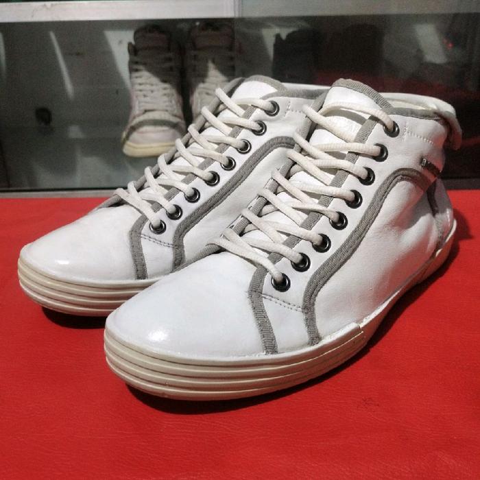 SEPATU SECOND EMPORIO ARMANI SIZE 41