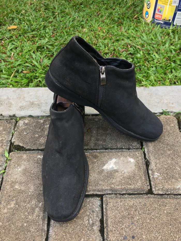 Sepatu second original Boots Everbest