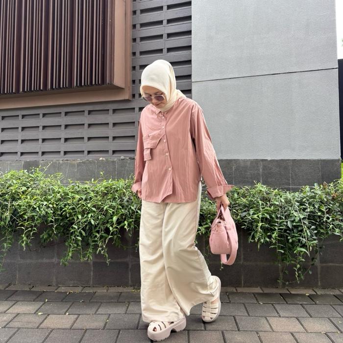 Sytera polos pocket katun silky