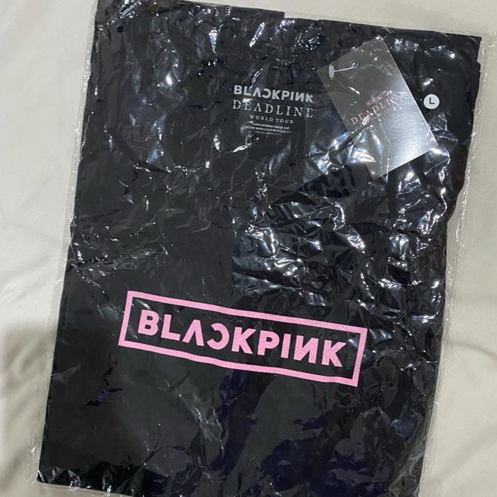 OFFICIAL BLACKPINK DEADLINE WORLD TOUR MERCHANDISE - Jakarta Specialty Tshirt (L)