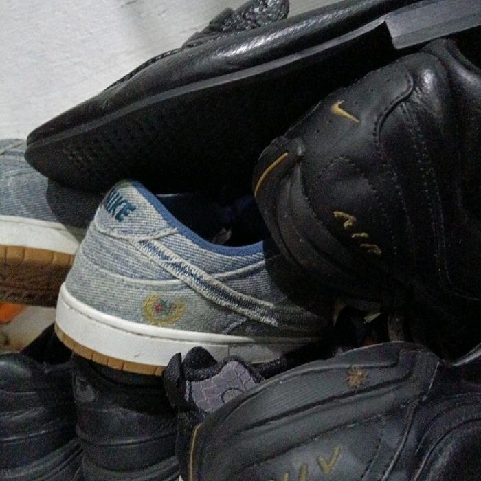 Borongan Nike Rare terbaik