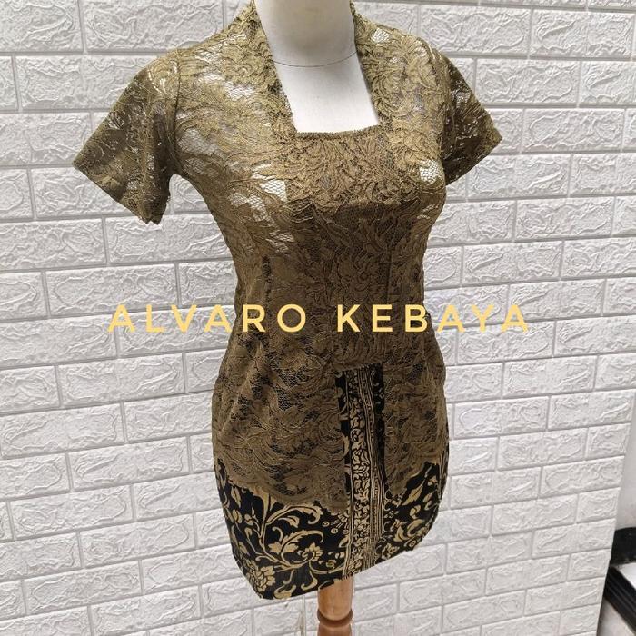 Set Kebaya Lengan Pendek Melar Strait Rok Mini Batik Modern Strait Brokat Atasan Tangan Pendek Bruka