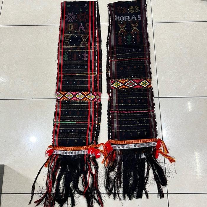 Hande-hande sipirok (basain), ulos untuk pesta tapsel