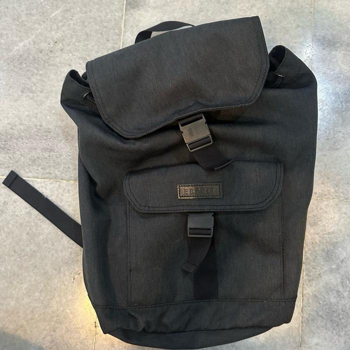 Esprit - Tas Ransel Esprit Hitam
