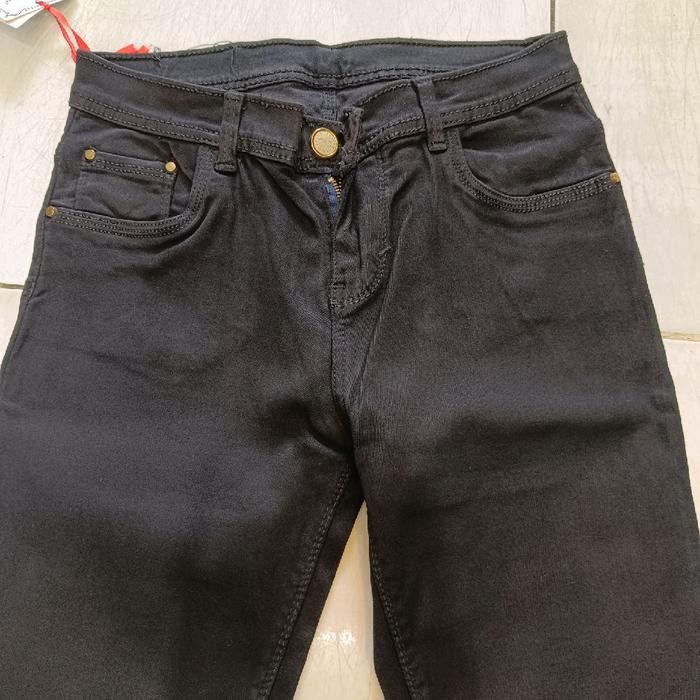 Jeans Egoist Polos Hitam Pensil (41)