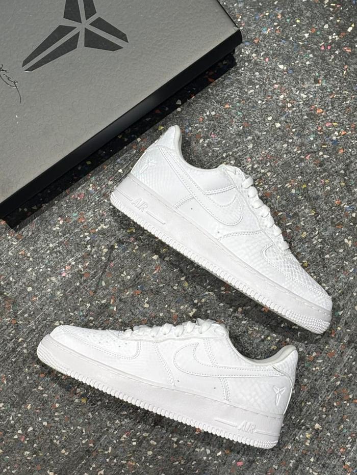 Nike Air Force 1 x Kobe Bryant Forever White Mamba Original 100%