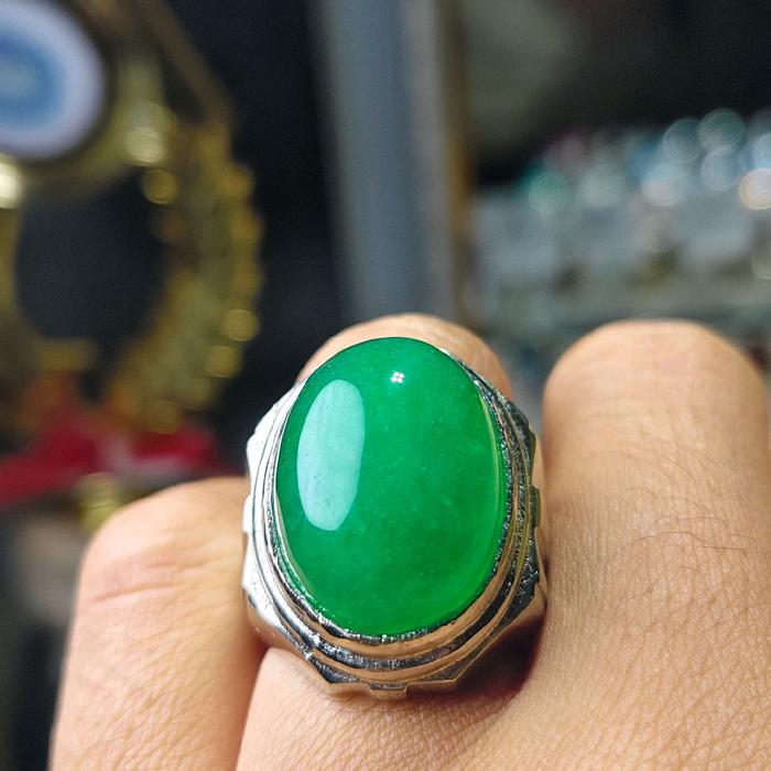 batu cincin hijau giok Burma tipe C