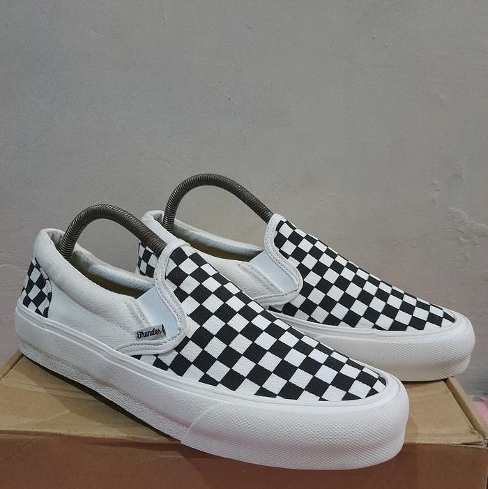 Thunderbear Slip on Original