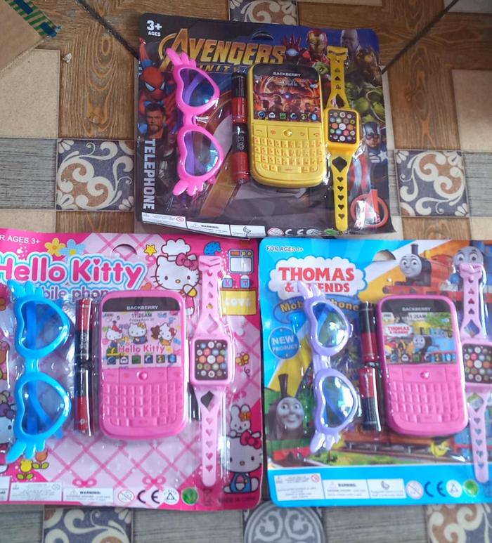 MAINAN HP-HP-AN ANAK DAN JAM TANGAN KARAKTER FREE BATERAI