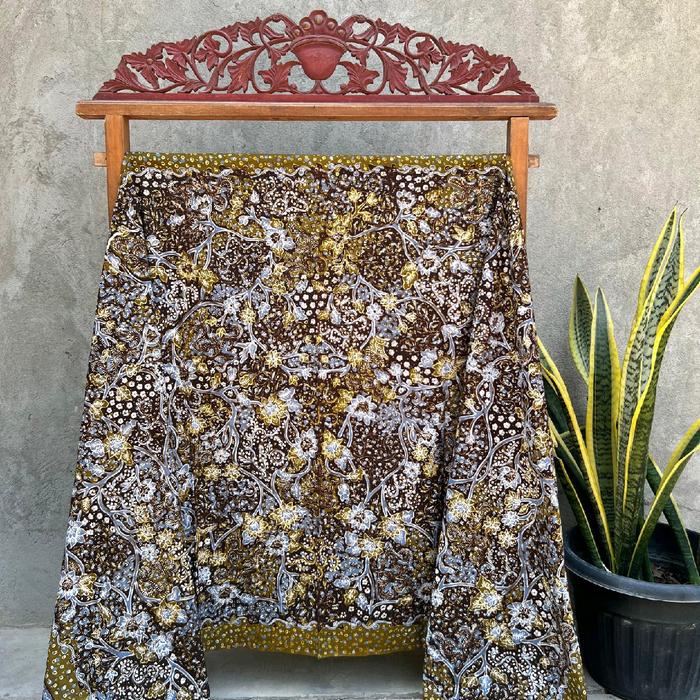 Batik Tulis Lasem 3 Warna (Motif Sekar Jagad)