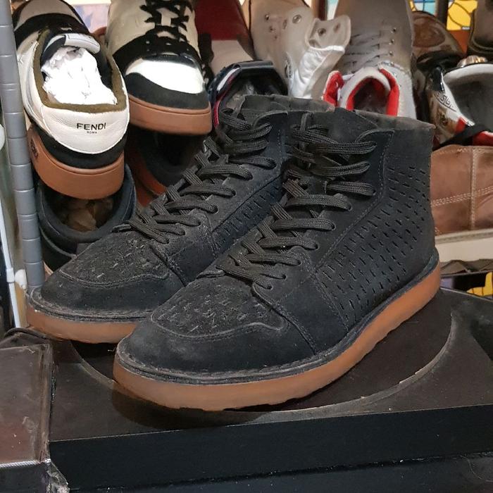Nike air Magma size 43 suede