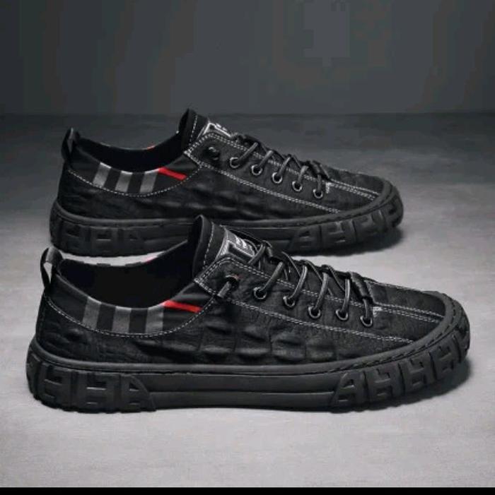 Sepatu kasual k9 original import sneakers keren