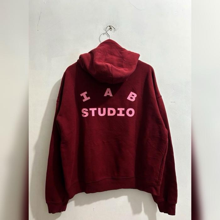 Hoodie “IAB Studio” Maroon