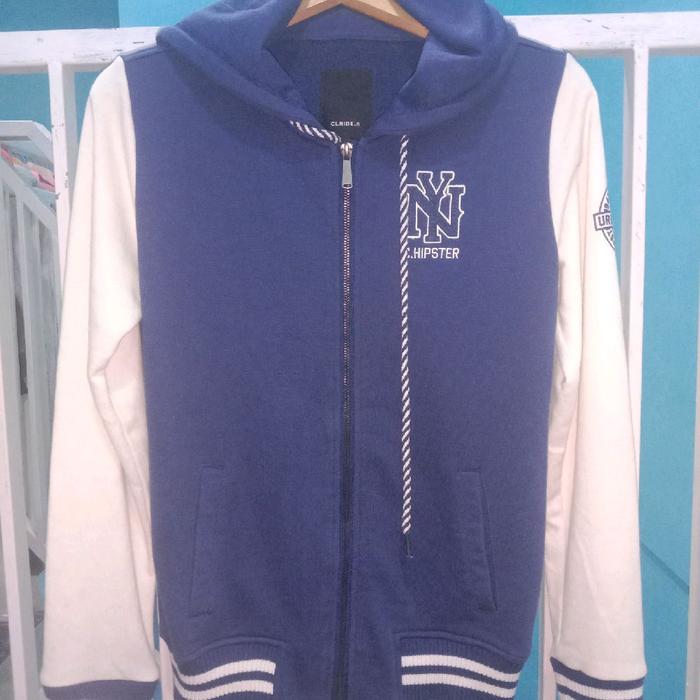 hoodie ziper clride.n  size L
