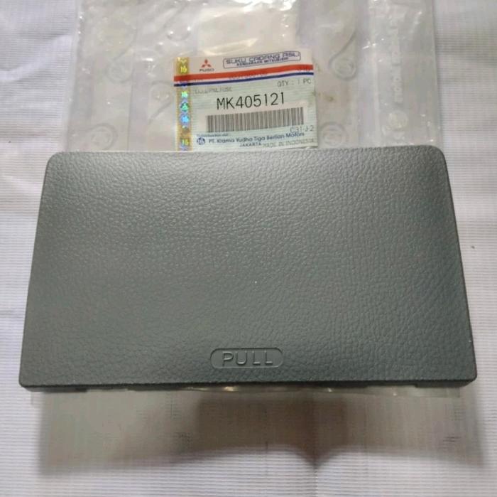 Cover Tutup Rumah Sikring / Lid Panel Puse Box Pusat  Dasbor Mitsubishi PS Canter 110 /125 /136 Asli