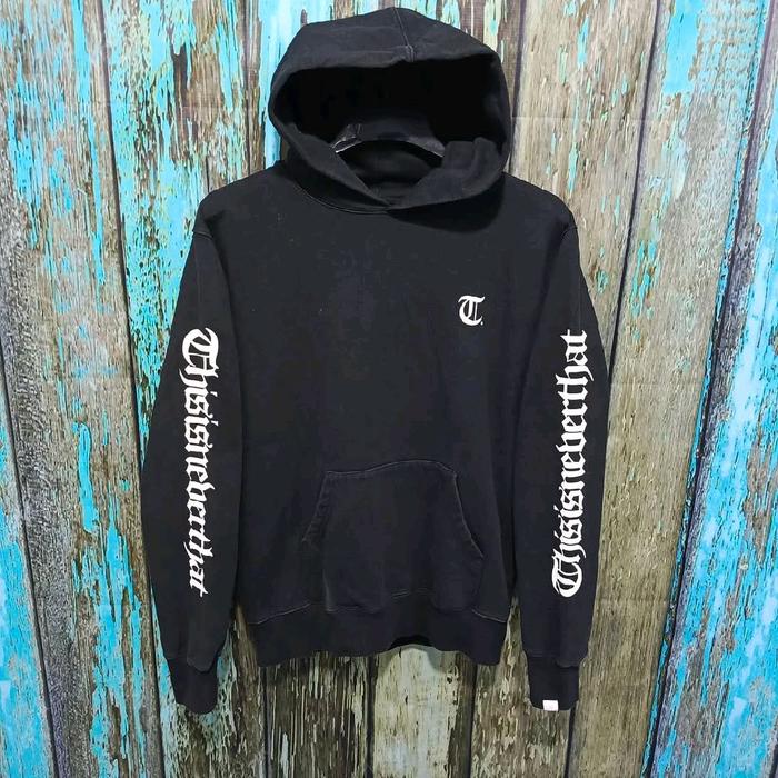 Sweater / Hoodie THIS IS NEVER THAT Size L keren buat harian