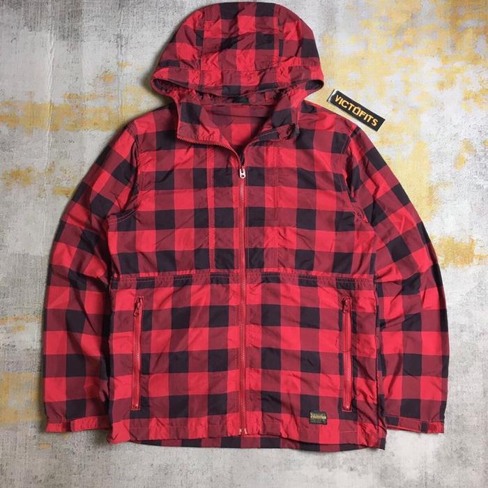 Jaket Casual Windbreaker Kissmark