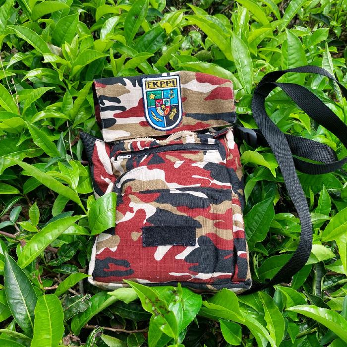 Tas selempang loreng fkppi