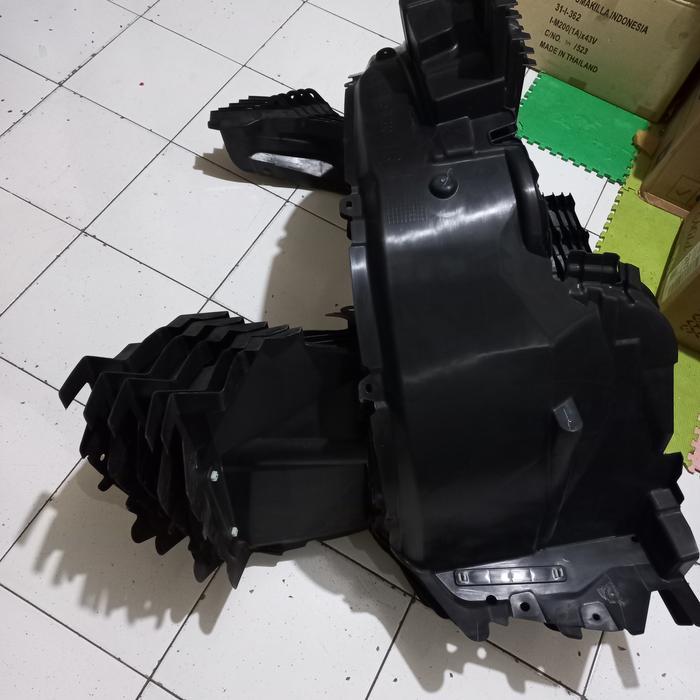 Liner Fender Rush Terios 2018 Up .