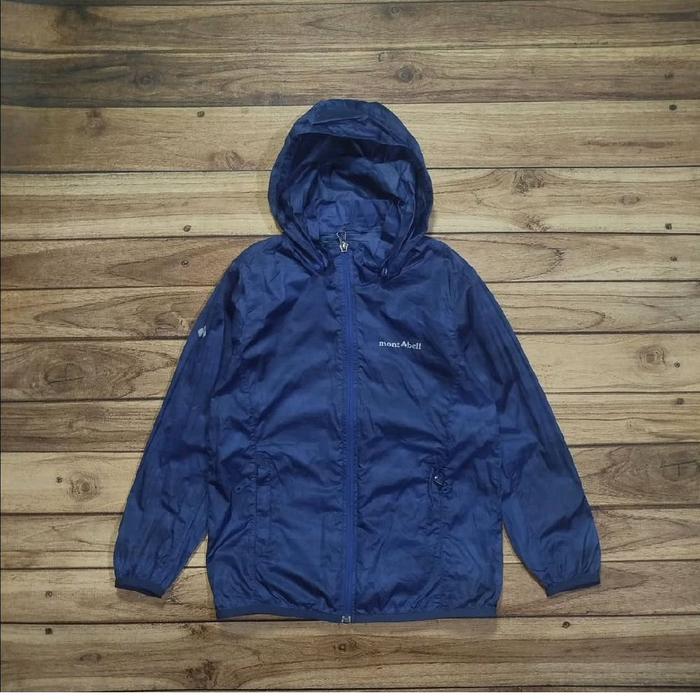 Jaket Running Mont bell anak size tag 130 ( 6-7  tahun)
