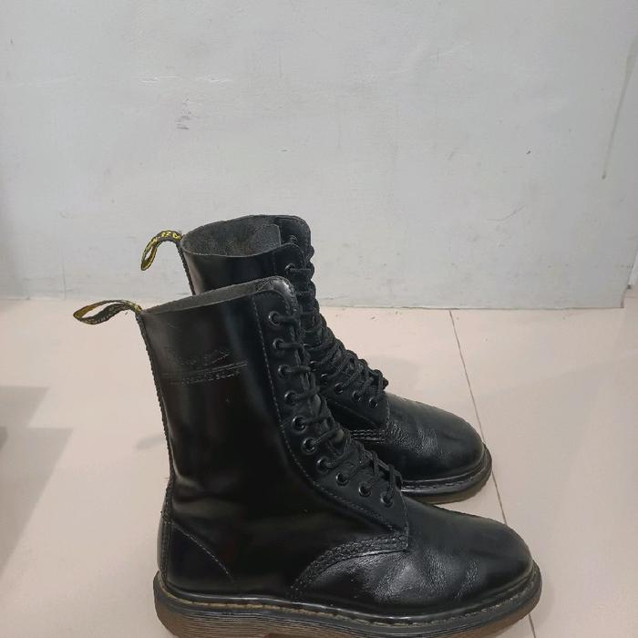 Dr Martens 1490 Blacksmooth