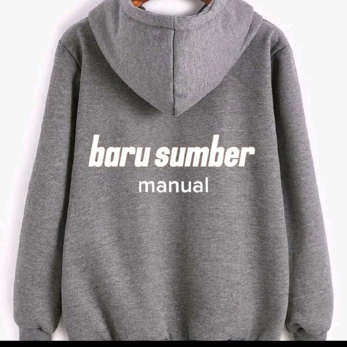 Baru Sumber Manual - Jaket Hoodie Abu-abu dengan Tulisan "Baru Sumber Manual"