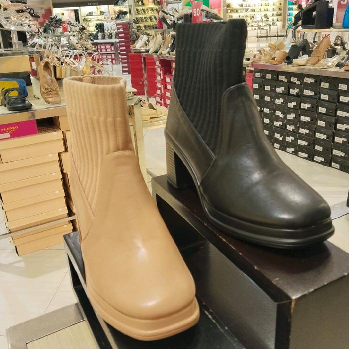 LAVIOLA sepatu boots wanita ringan