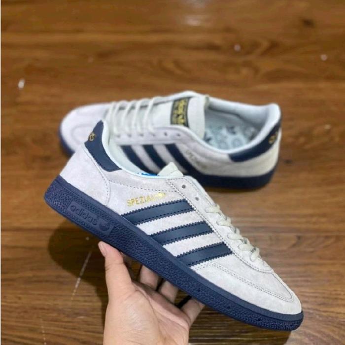 Adidas Spezial Grey Navy Sepatu Sneaker Pria dengan Desain Klasik dan Warna Menarik