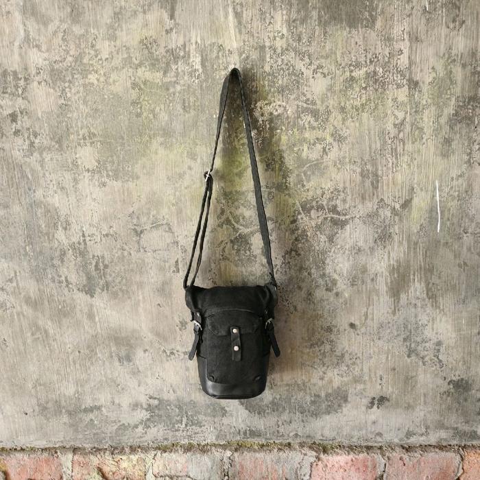 tas vintage black Dries Van Noten military postman waxed kanvas mix kulit