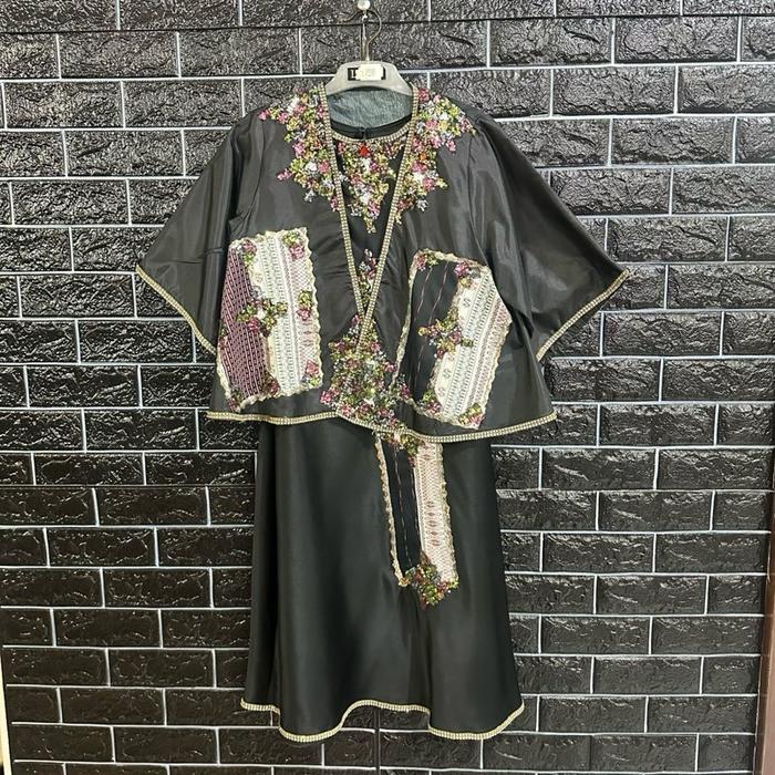 LUIRE Set Cardi Atasan Colet Pucca Signature – Exclusive Collection