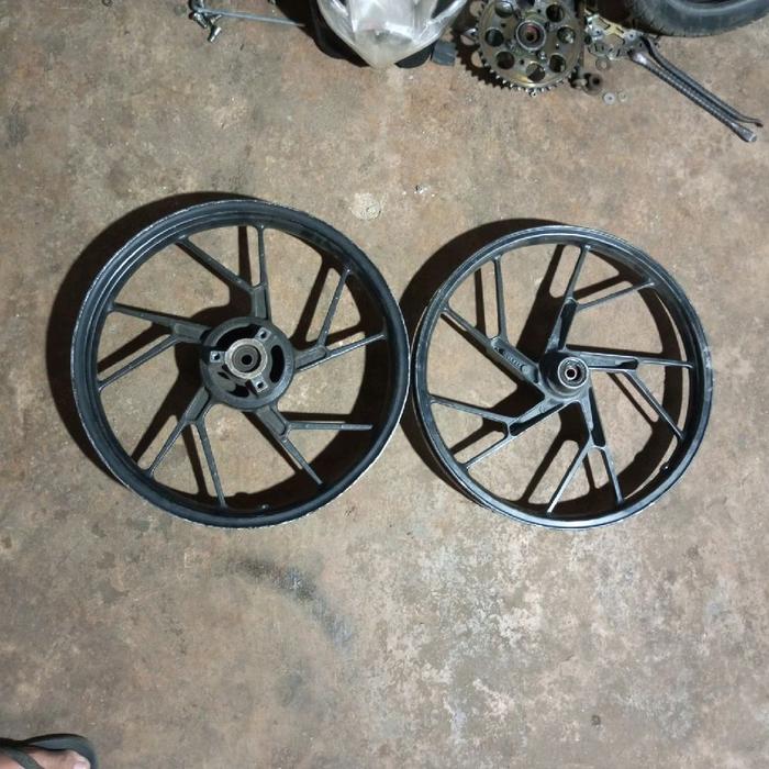 VELG SATRIA FU ORIGINAL COPOTAN MOTOR ENKEI