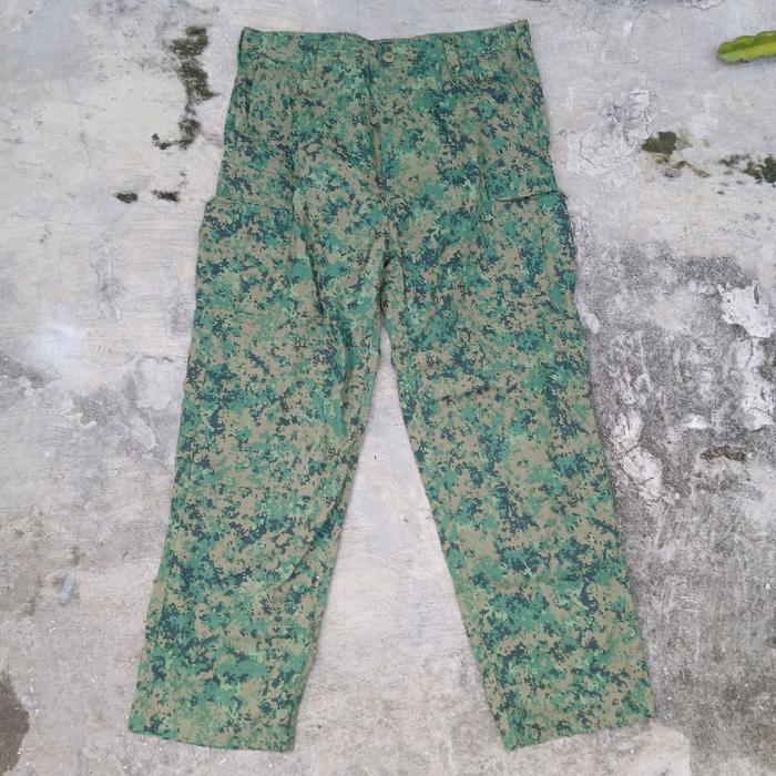 Celana cargo digicamo military SAF 2013 kolon original not uniqlp zara carhartt dickies