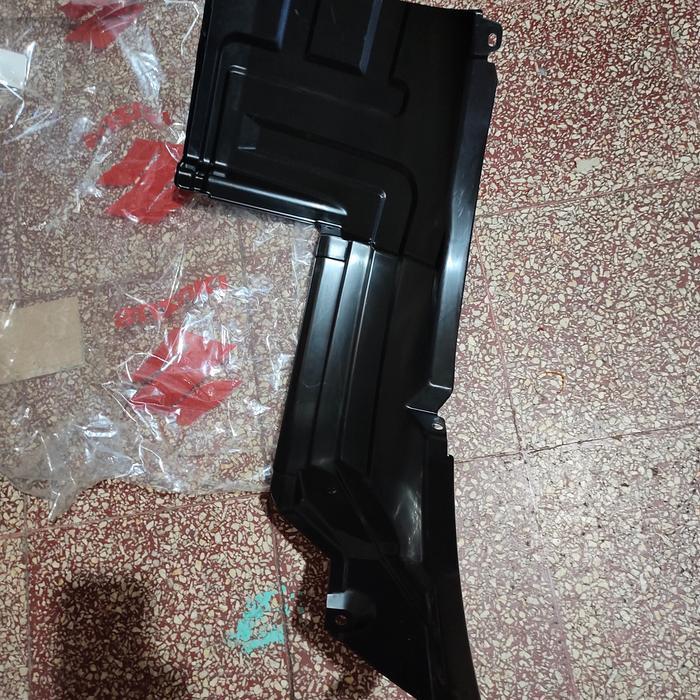 Liner Fender Suzuki Apv Arena