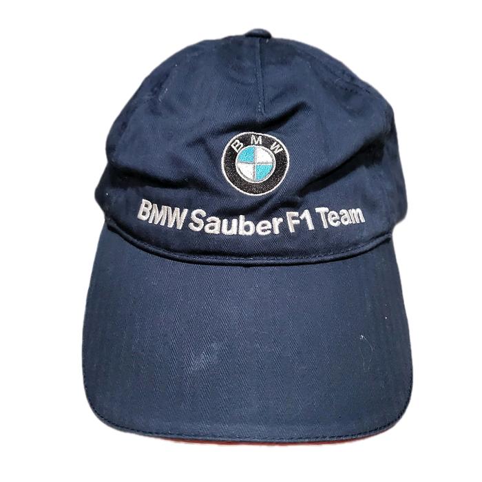BMW Sauber F1 Team Topi Baseball Biru dengan Logo Resmi dan Tulisan Jelas untuk Penggemar F1