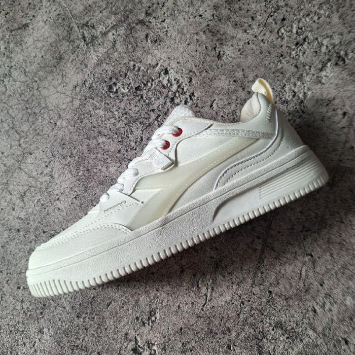 sepatu diadora herlin men sneakers white