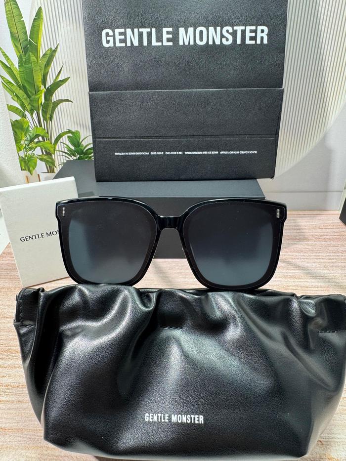 Kacamata Gentle Monster Frida Full Black Sunglasses Original Unisex Anti UV