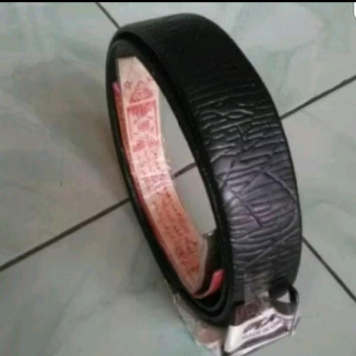 sabuk resleting dan kulit sabuk rajah
