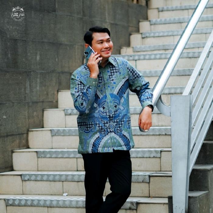 Batik Eyang Putri-Kemeja Katun Lengan Panjang